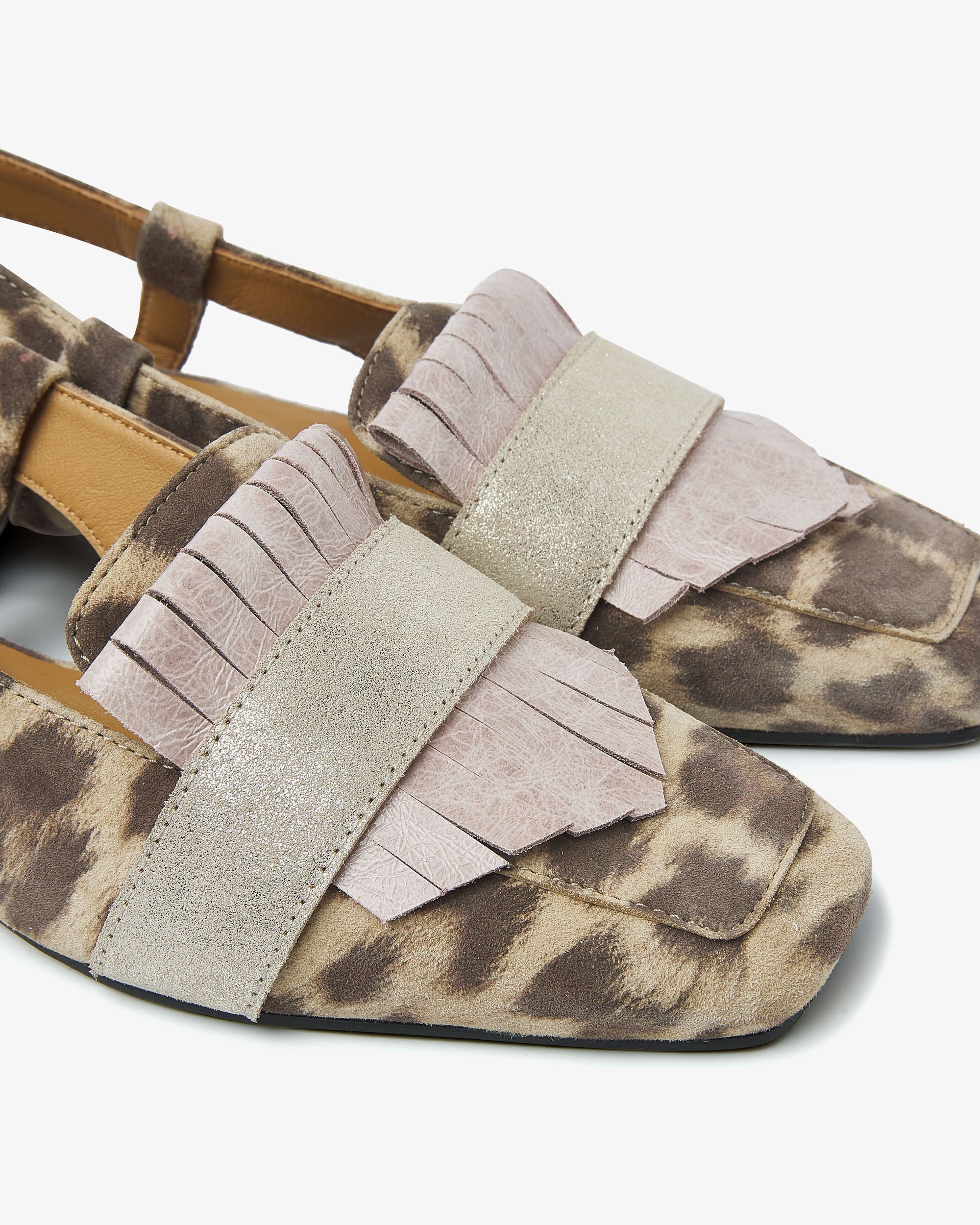 Julie Lindi - Image 5