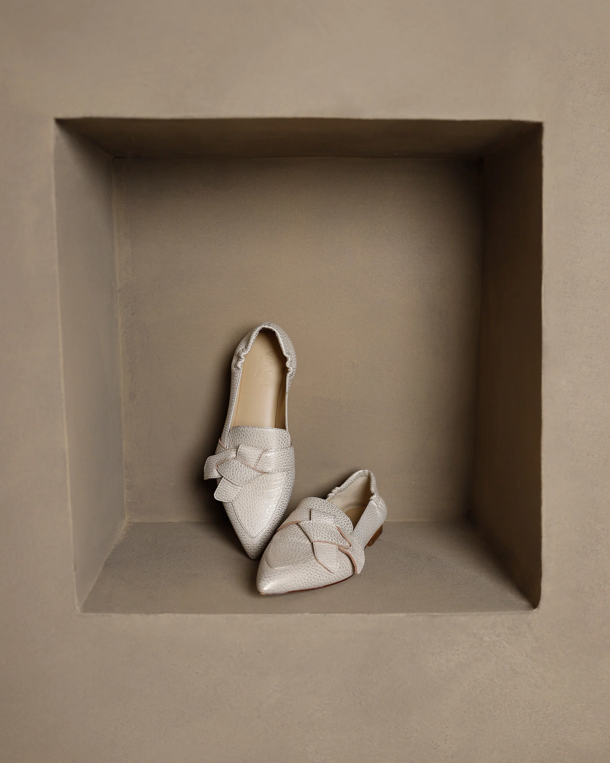 Lola Rayne - Image 7