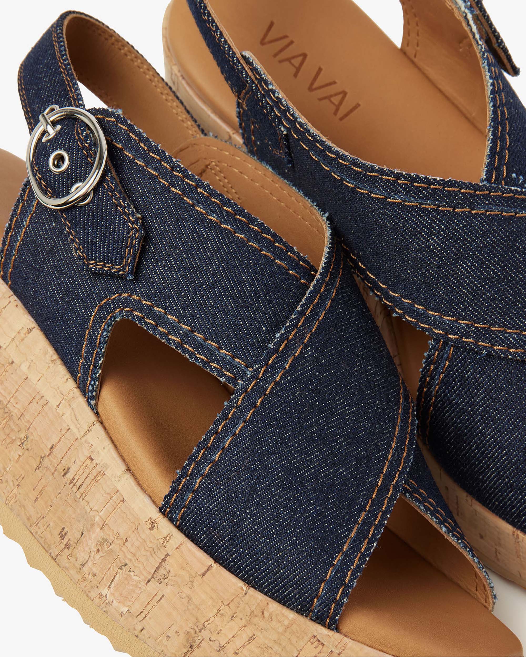 Sissel Capri - Image 5