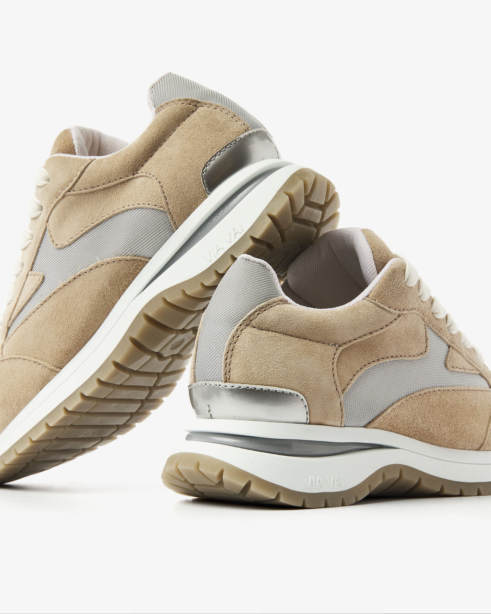 Usher Riggs - Image 5