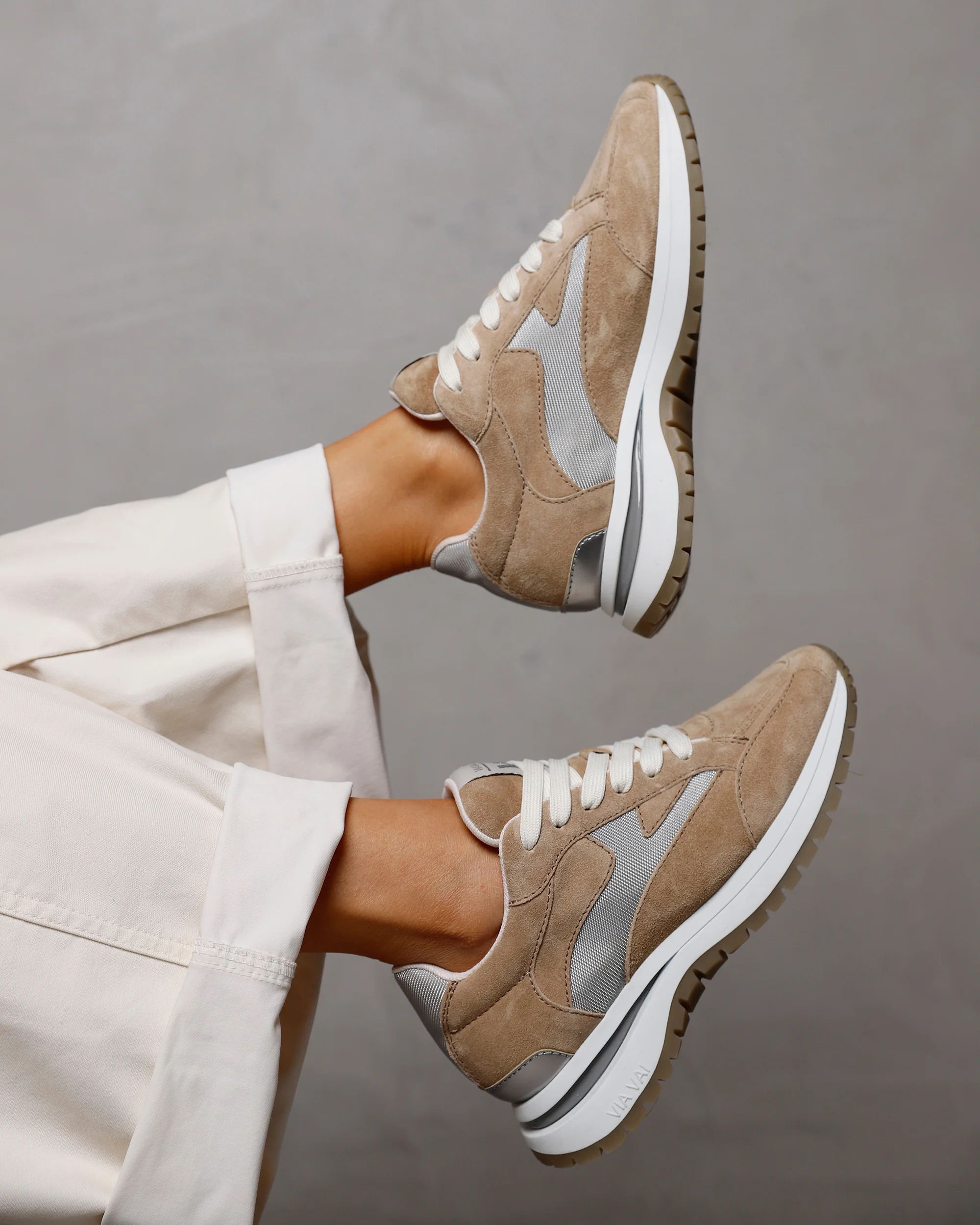 Usher Riggs - Image 6