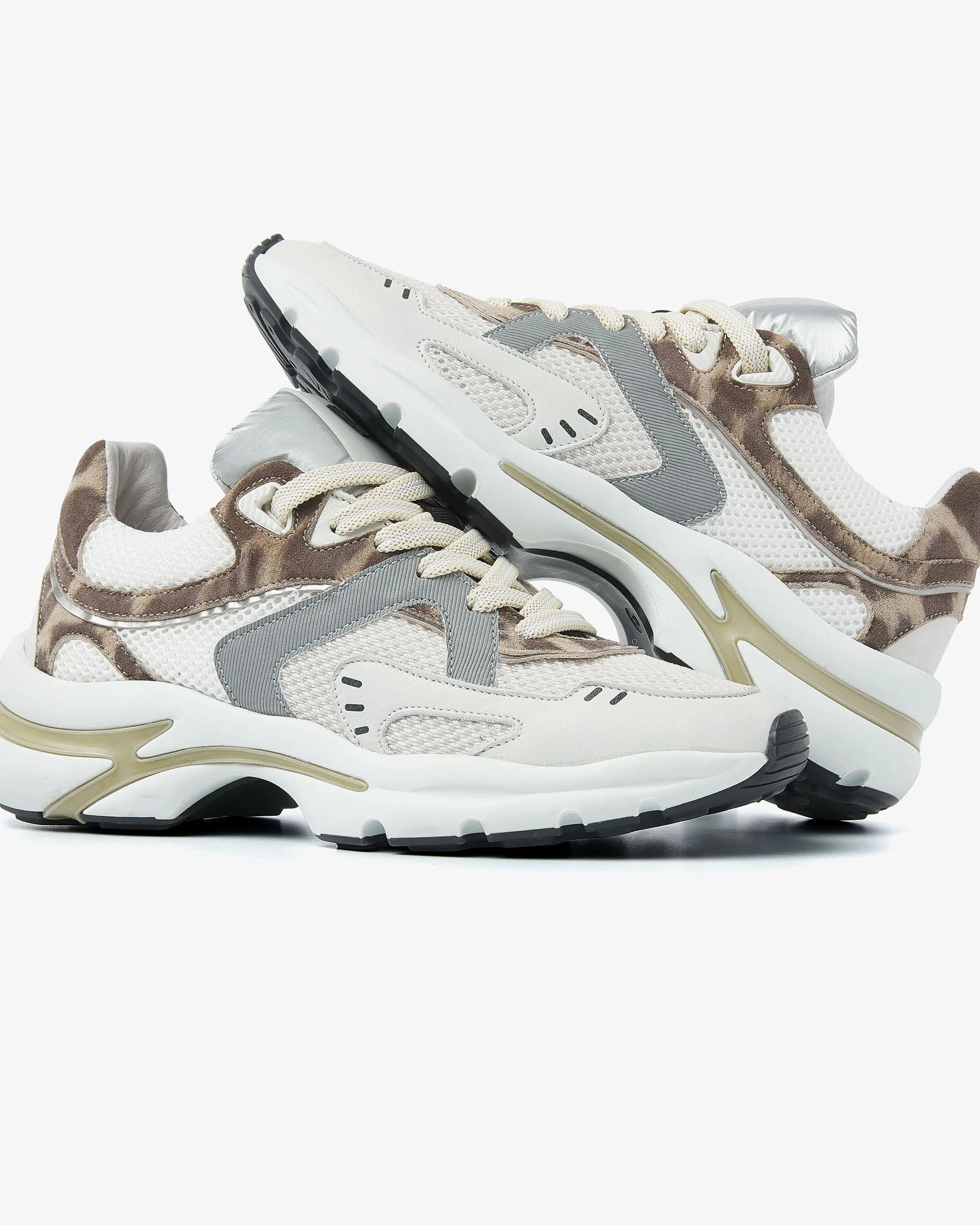 Vesper Kelsey - Image 5