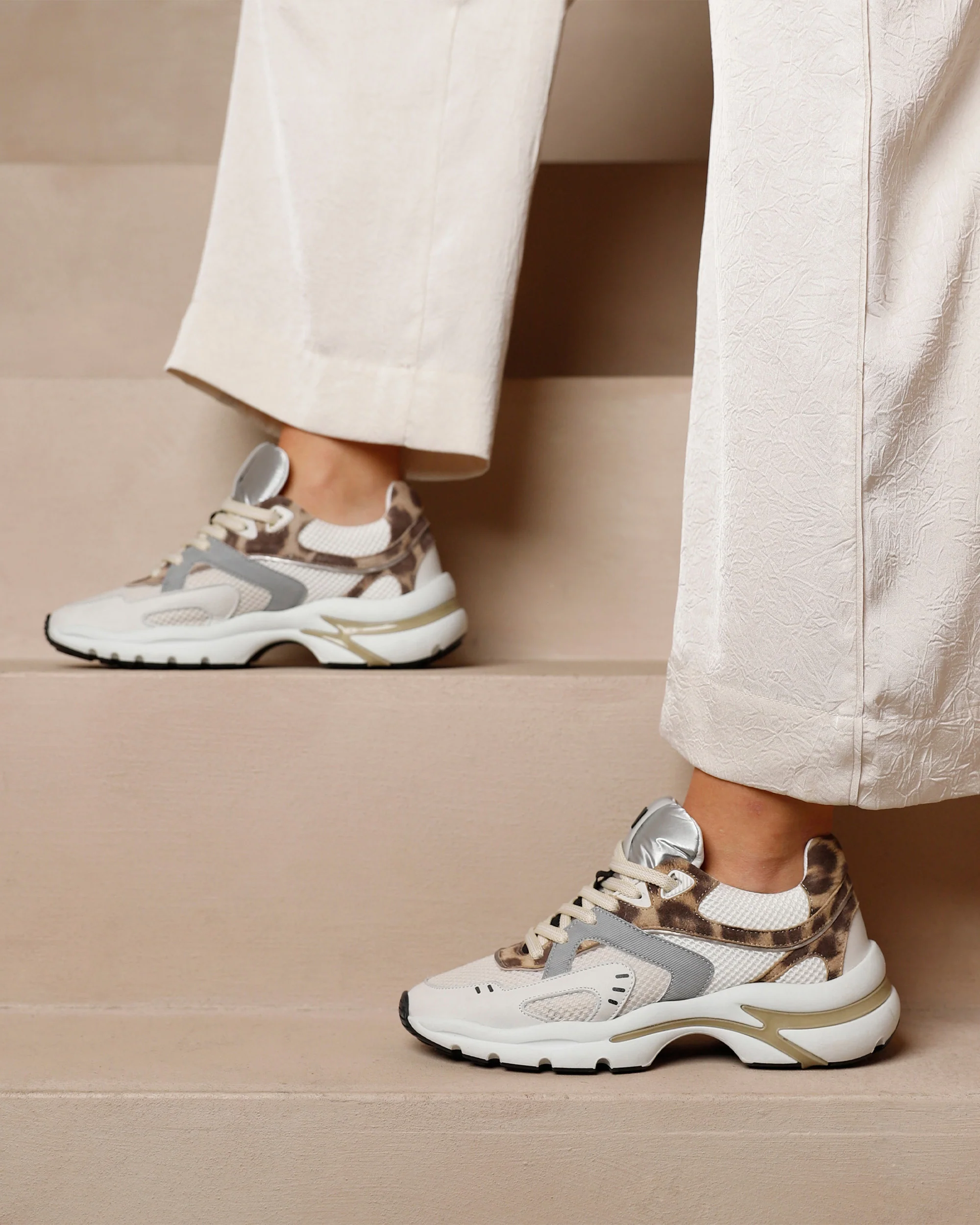 Vesper Kelsey - Image 6