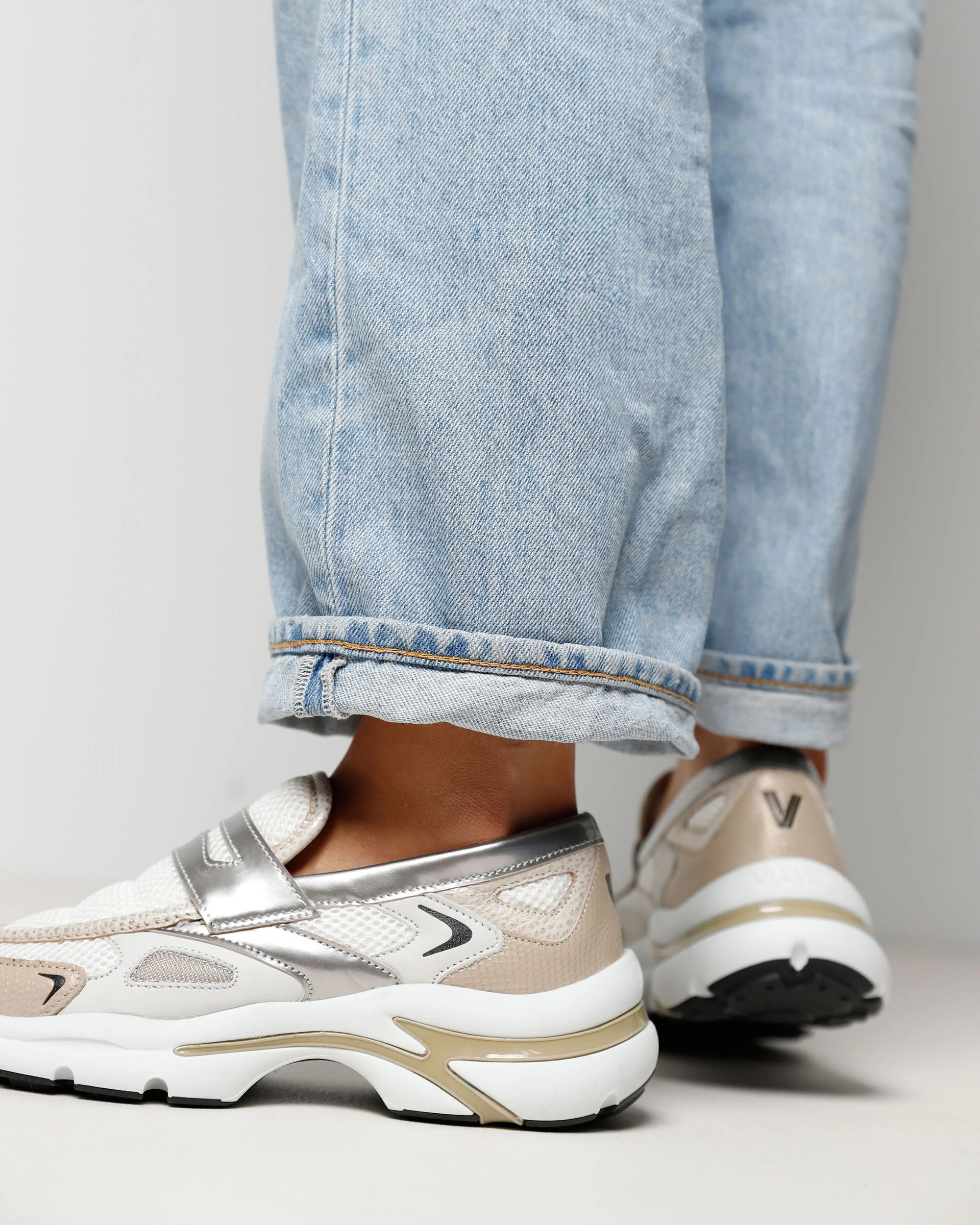 Vesper Lana - Image 7