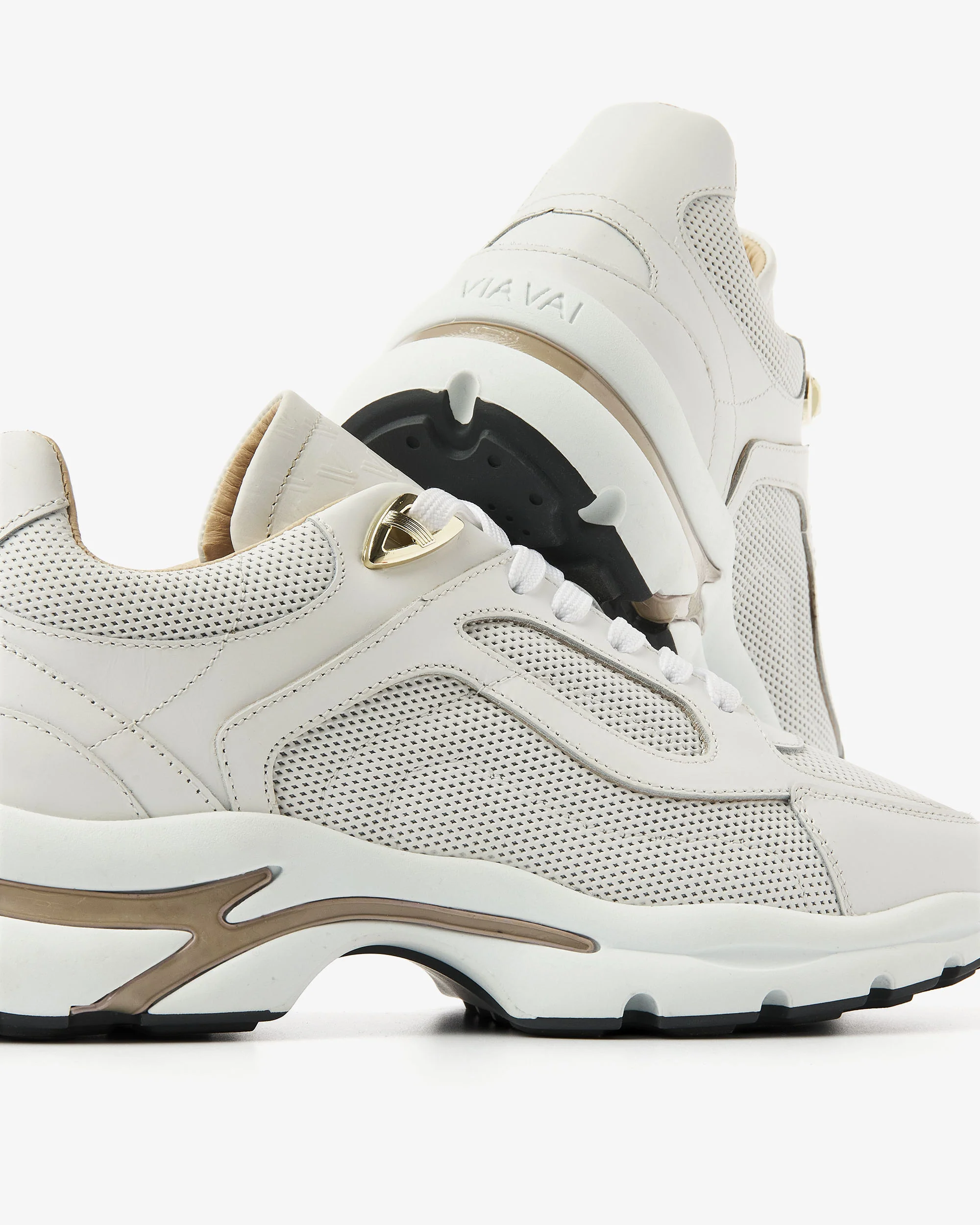 Vesper Layla - Image 5