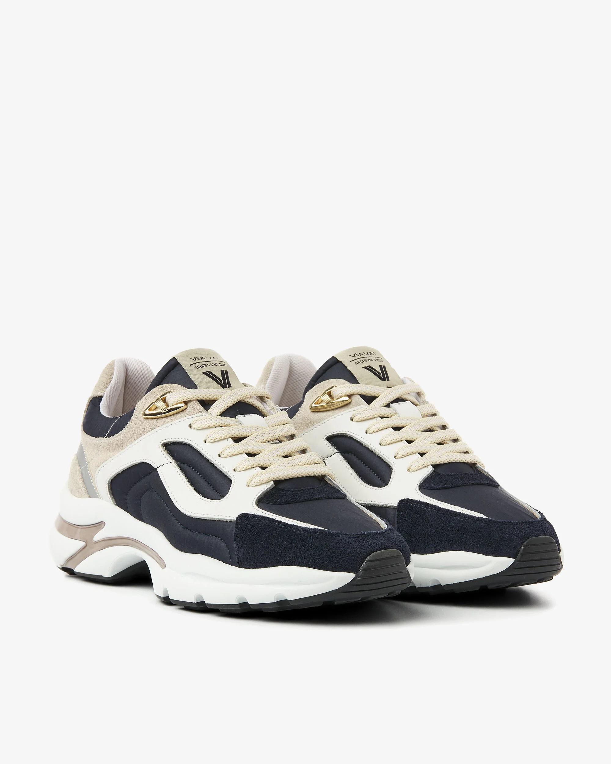 Vesper Macey - Image 3