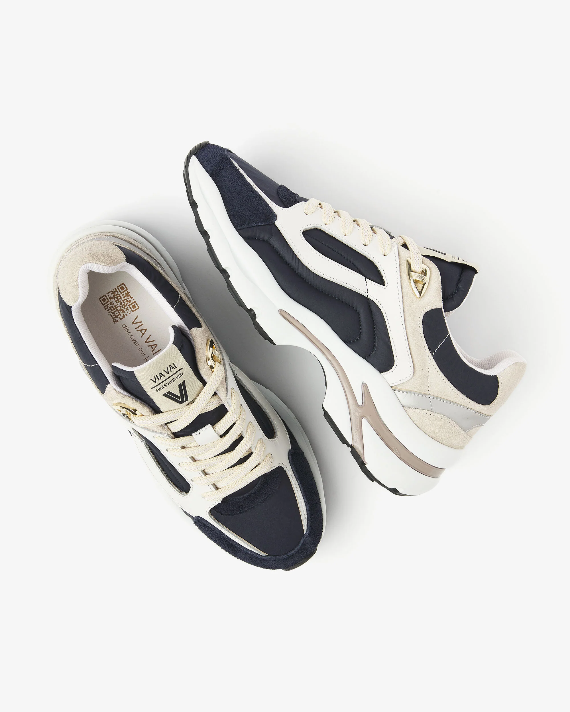 Vesper Macey - Image 4