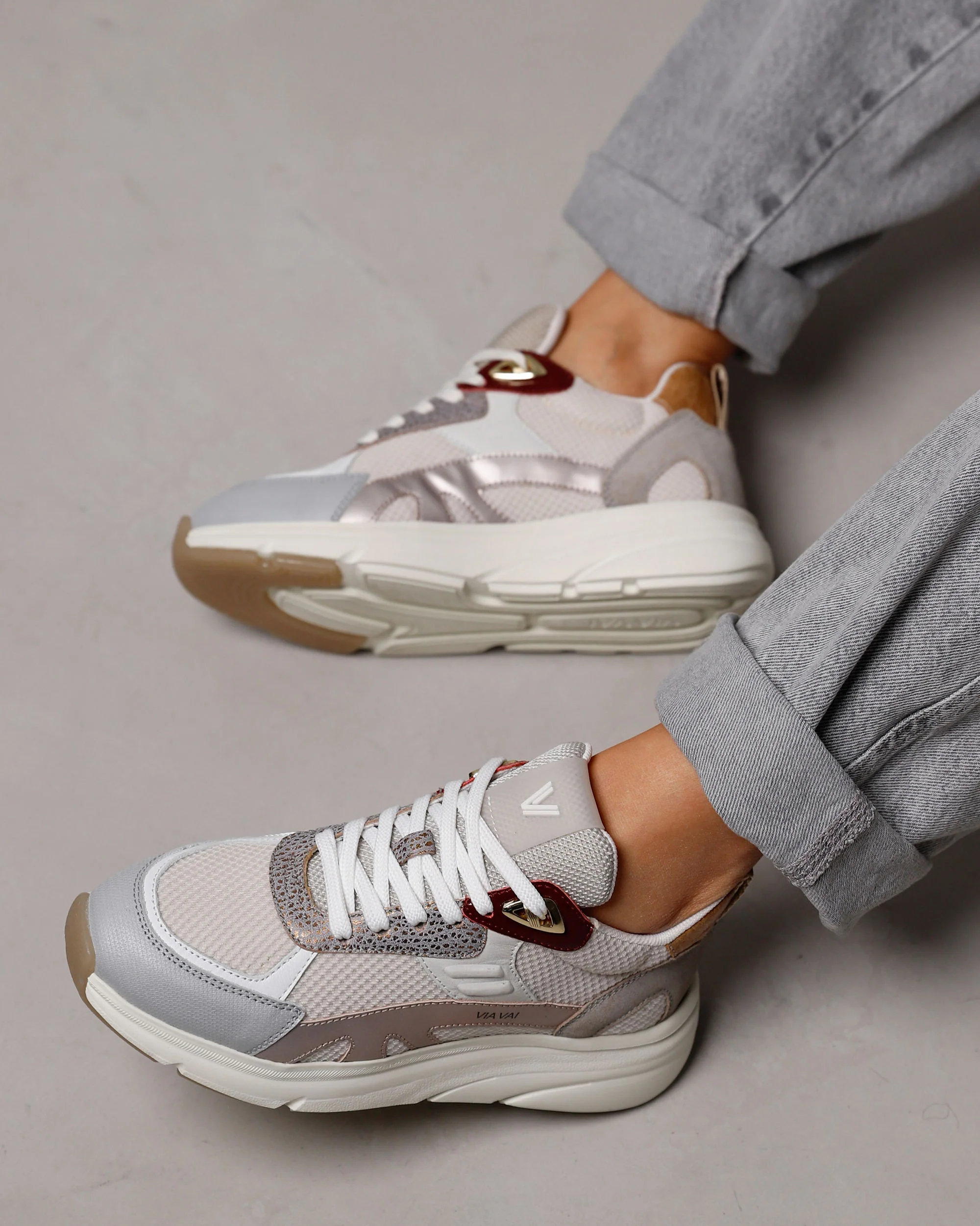 Vic Harmony - Image 6