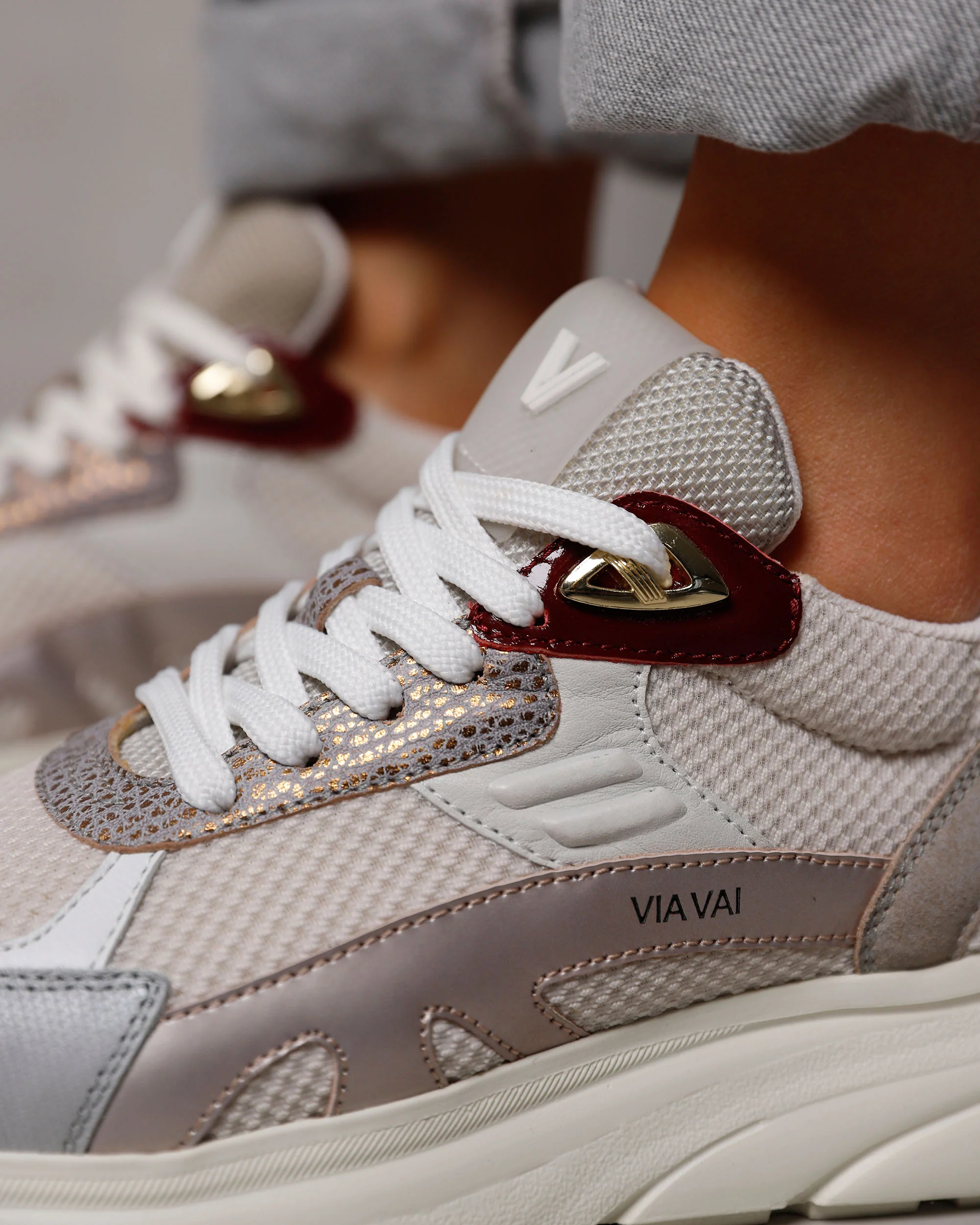 Vic Harmony - Image 7